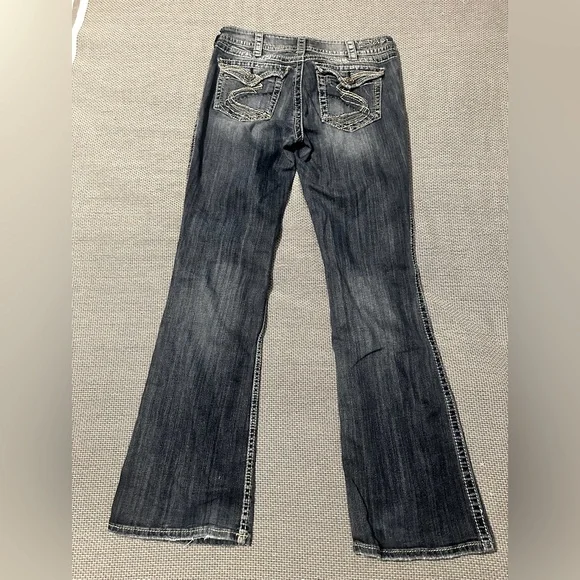 Silver Suki Surplus - Picture 2 of 4